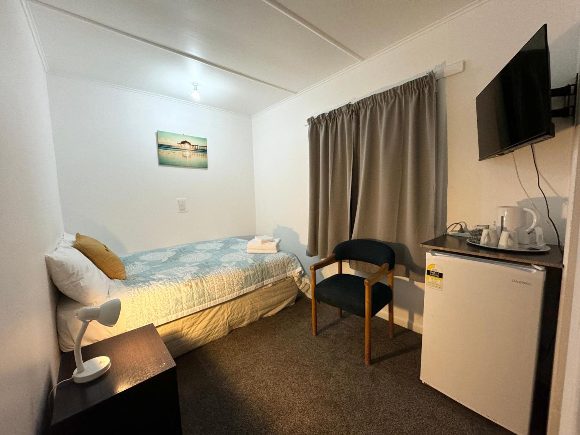 טאורנגה Rainbow Motel & Guest House מראה חיצוני תמונה