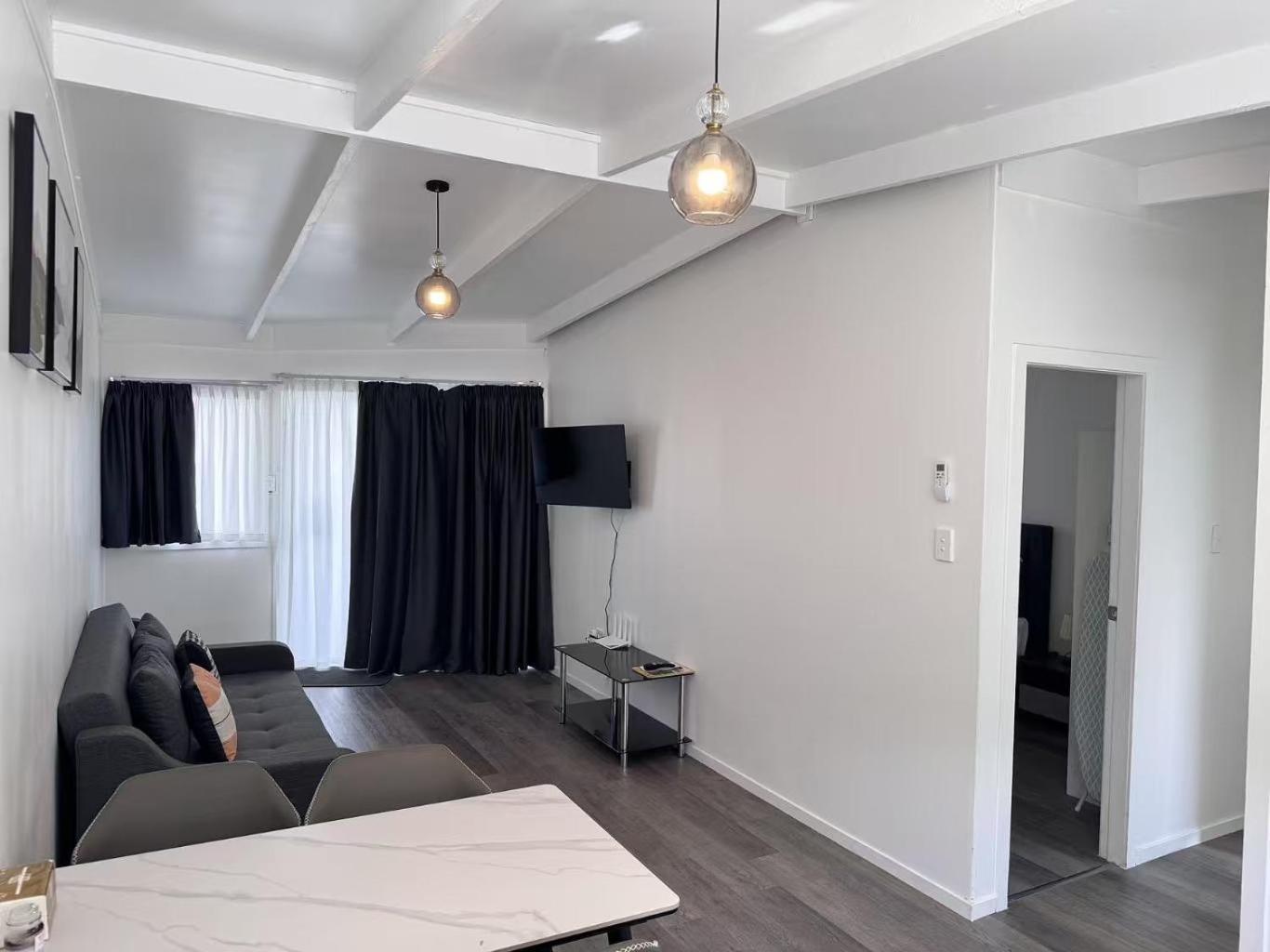טאורנגה Rainbow Motel & Guest House מראה חיצוני תמונה