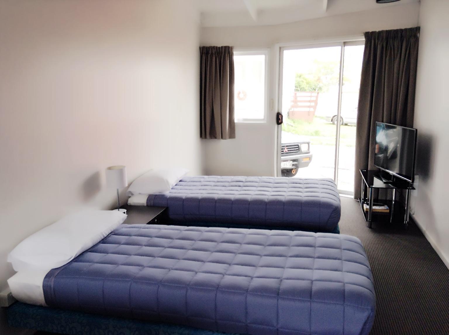 טאורנגה Rainbow Motel & Guest House מראה חיצוני תמונה